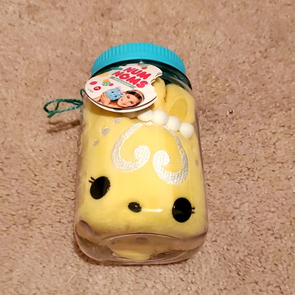Num Noms yellow bunny NEW